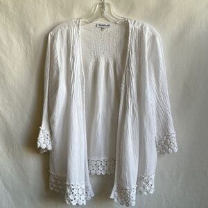 NorthStyle white lace-trimmed open front jacket/cardigan, size L